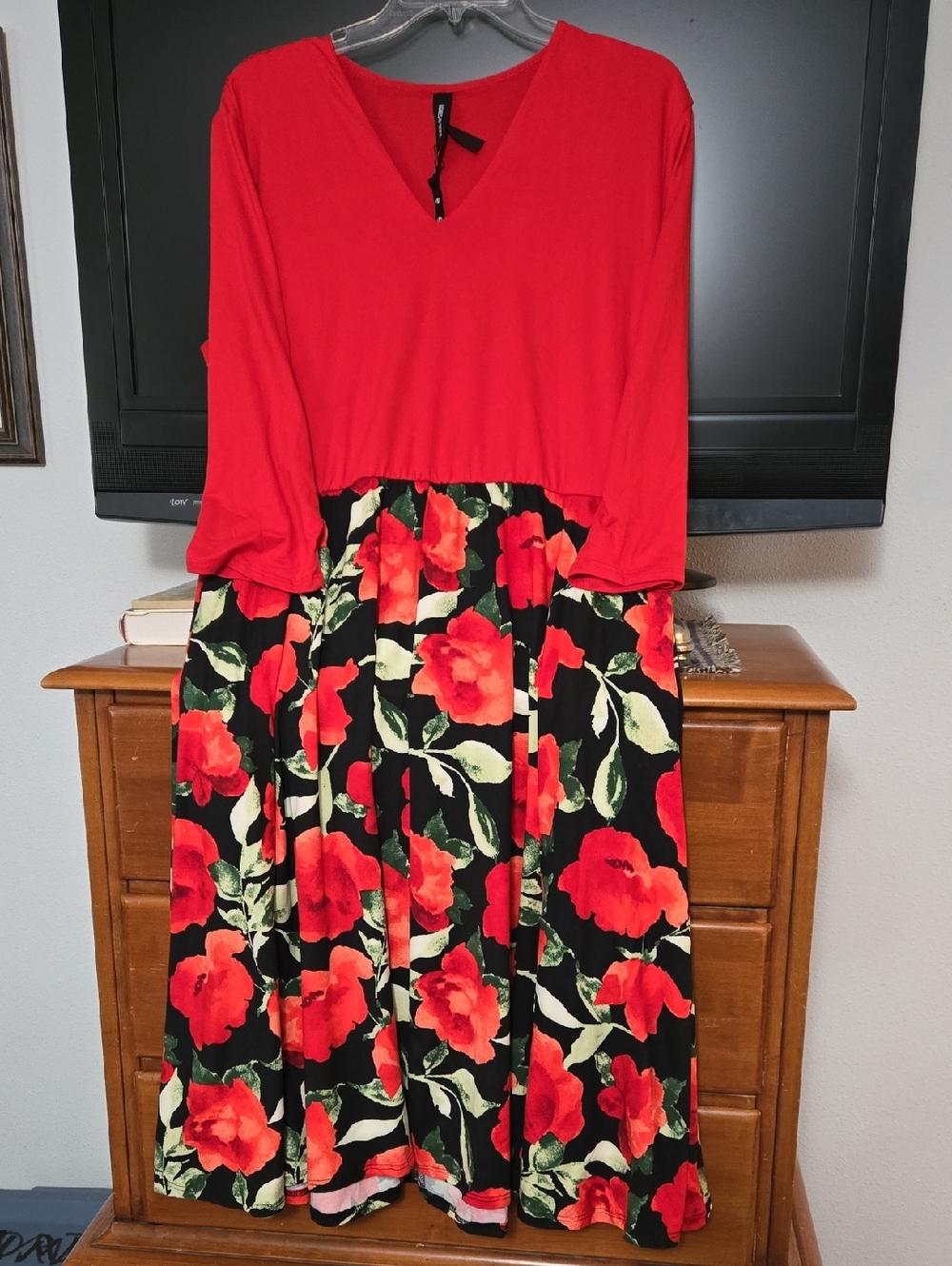 Agnes & Dora Red Top Black Floral Midi Dress XXL
